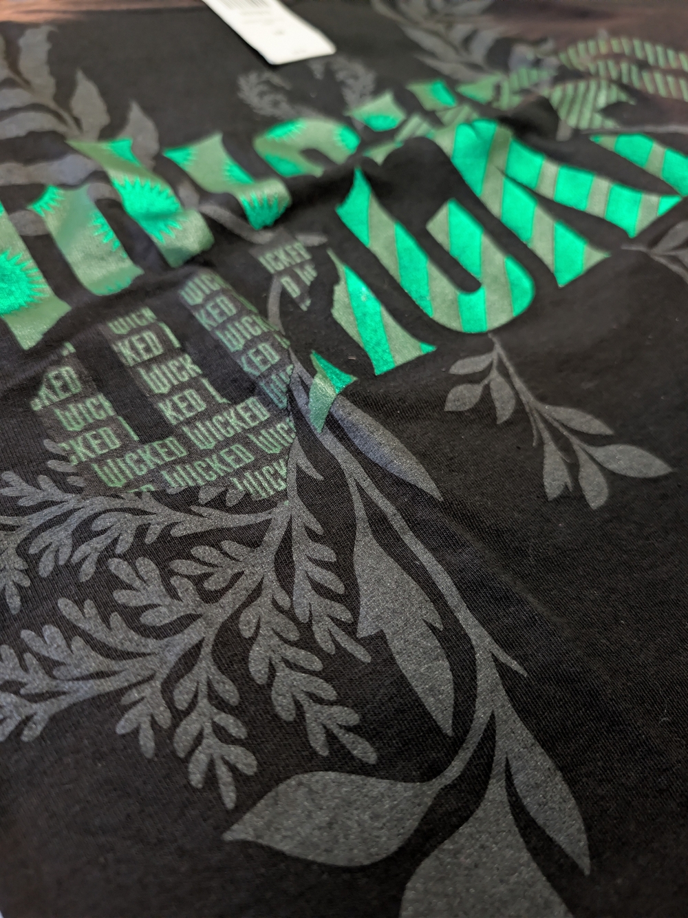 [BUNDLE] Wicked T-Shirt and Wicked Word Cloud 24 oz Tumbler with Straw - Picture 7 of 8
